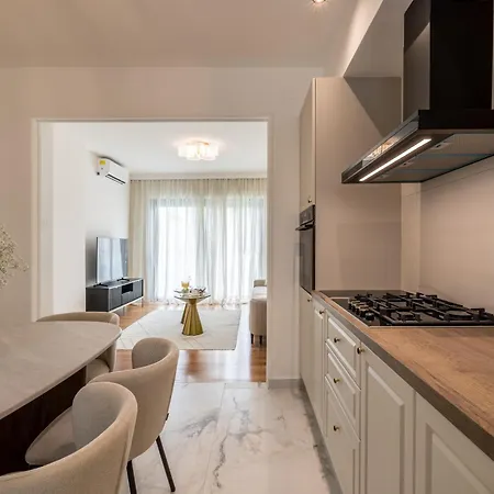 Lux Garden Luxury 2 Апартаменты *