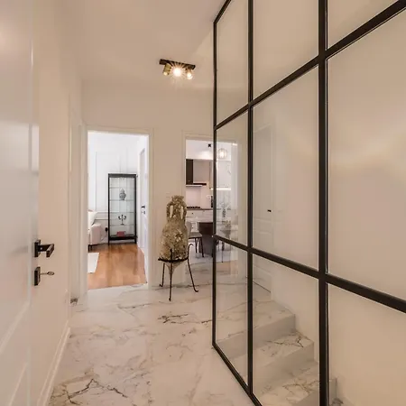 Lux Garden Luxury 2 Апартаменты *