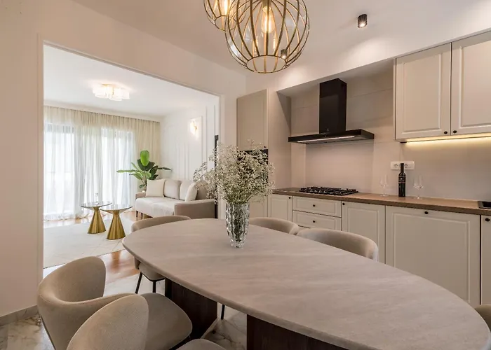 Lux Garden Luxury 2