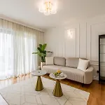 Lux Garden Luxury 2