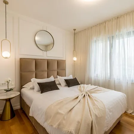 Lux Garden Luxury 2